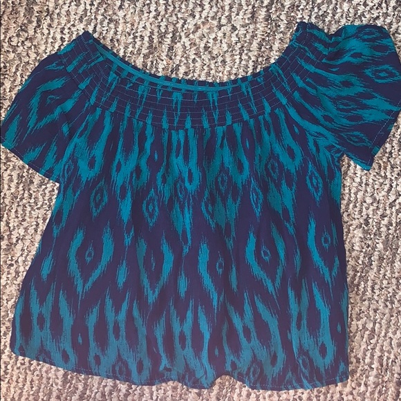 Off the shoulder top - Picture 2 of 2